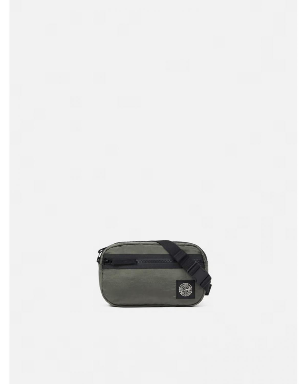 Sac Stone Island banane en Nylon Metal 9200014 S0251 0059 VERT