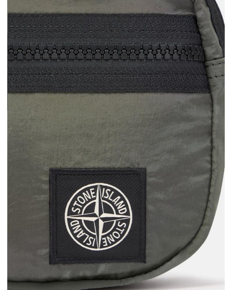 Sac Stone Island banane en Nylon Metal 9200014 S0251 0059 VERT